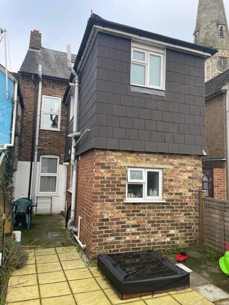 Lot: 115 - FREEHOLD INVESTMENT OF TWO MAISONETTES -